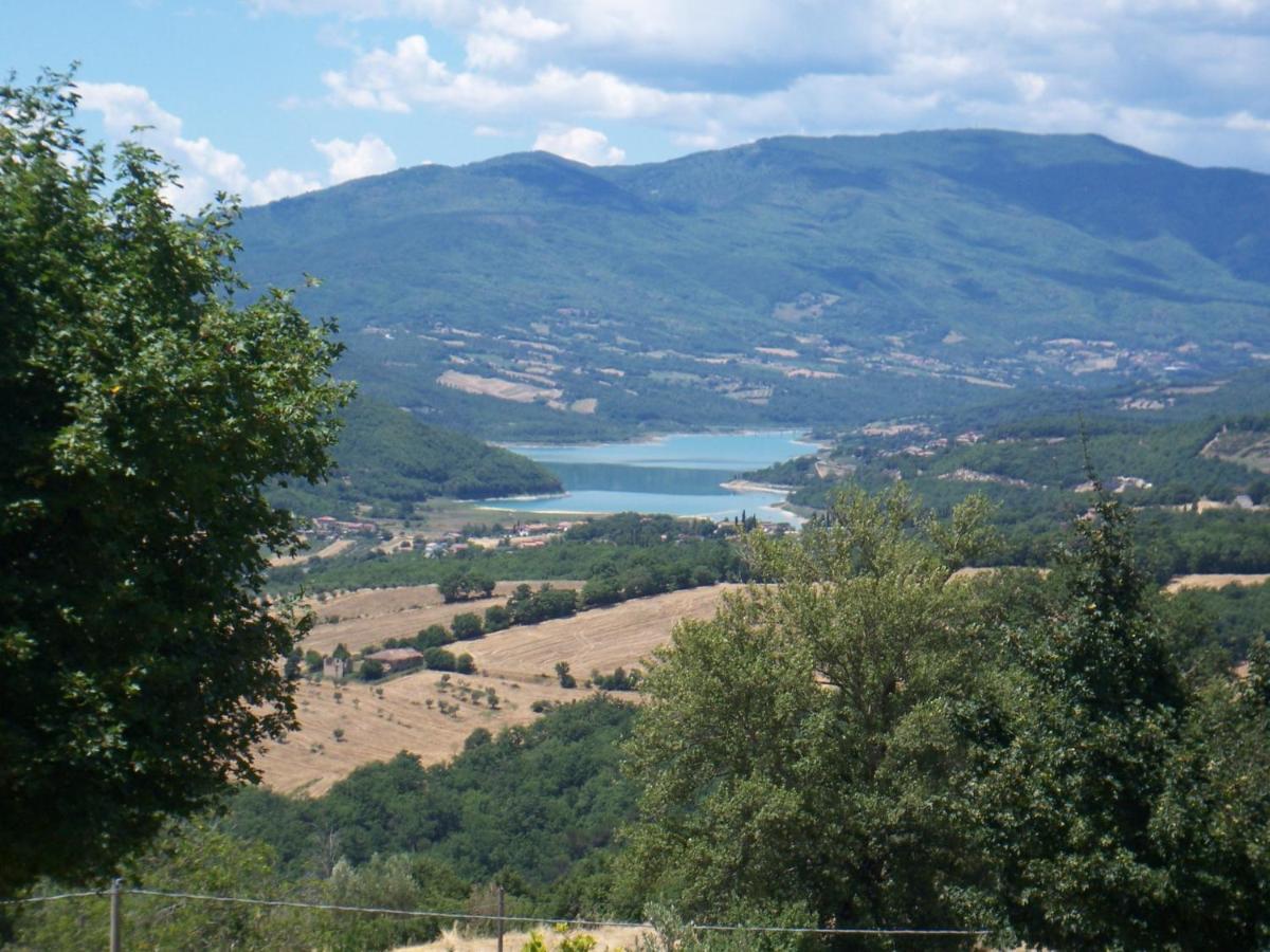 Danya Country Villa Сансеполкро Екстериор снимка